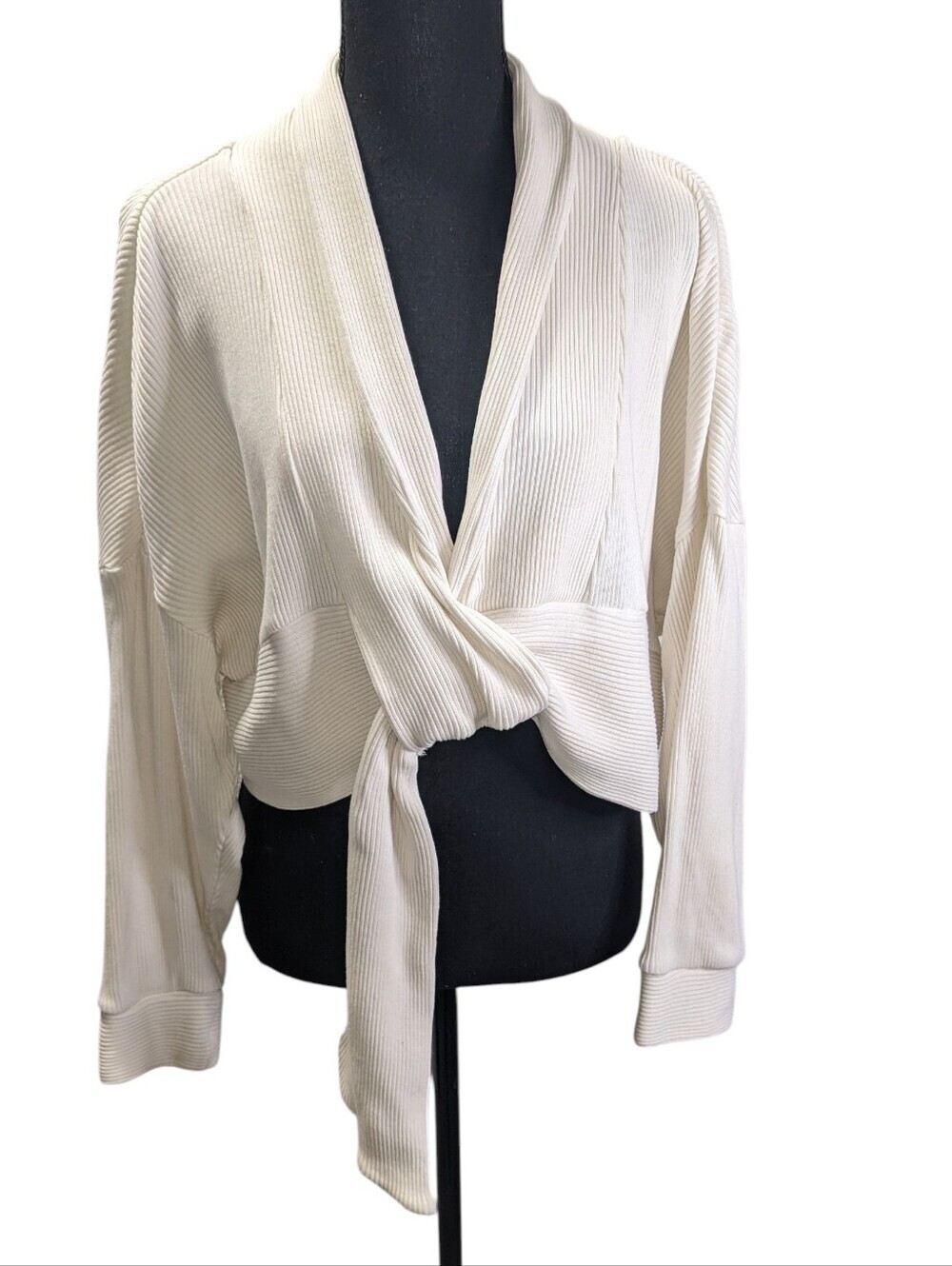 Saturday Sunday Cream Ribbed Tie-Front Cardigan Sweater Crop Size M